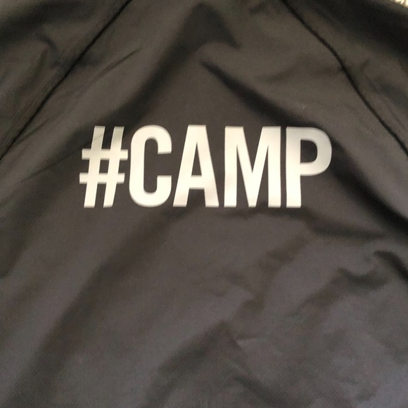 Under armour Black Loose Windbreaker (Size Large) - Picture 3 of 13